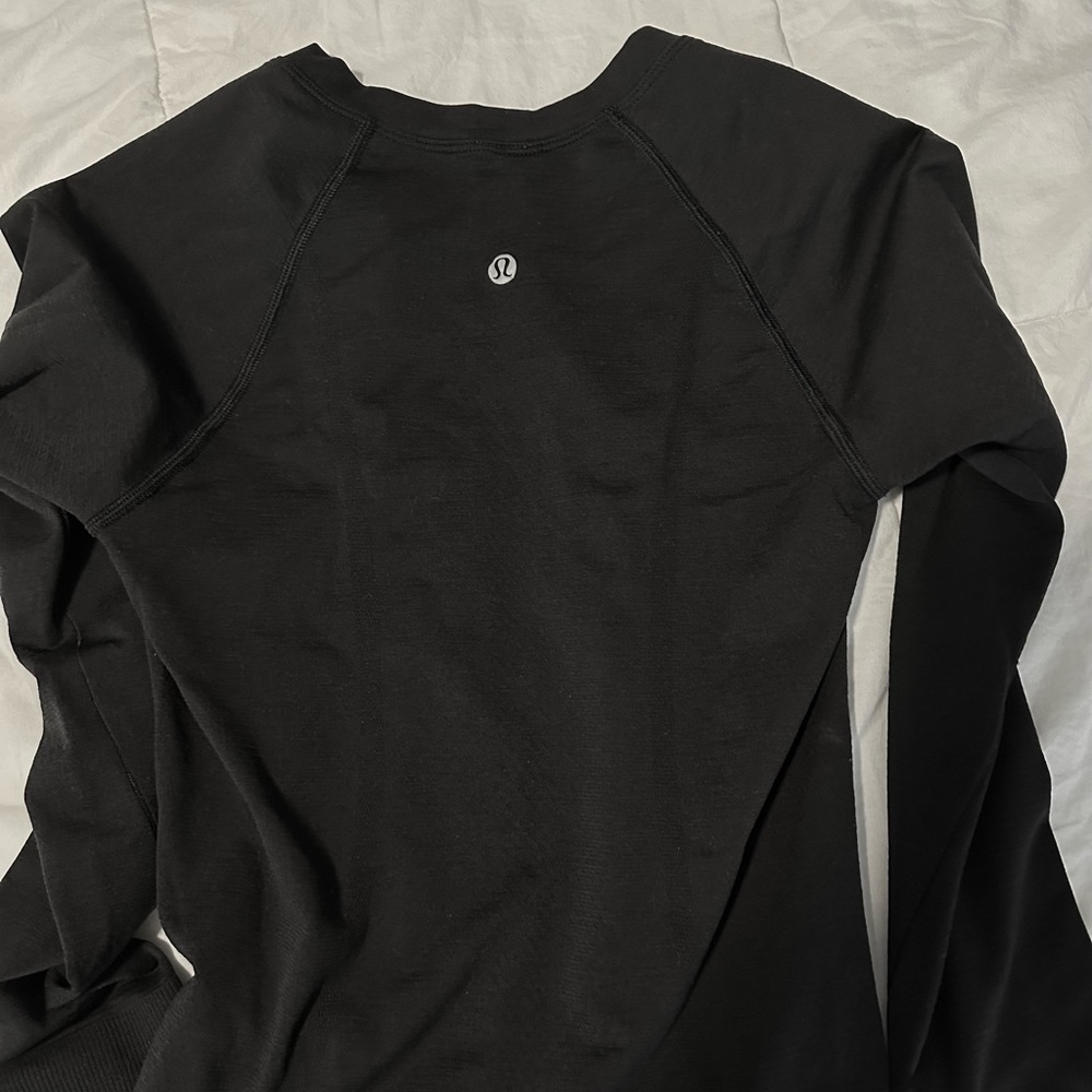 SIZE 2 Lululemon Swiftly Tech Long-Sleeve Shirt